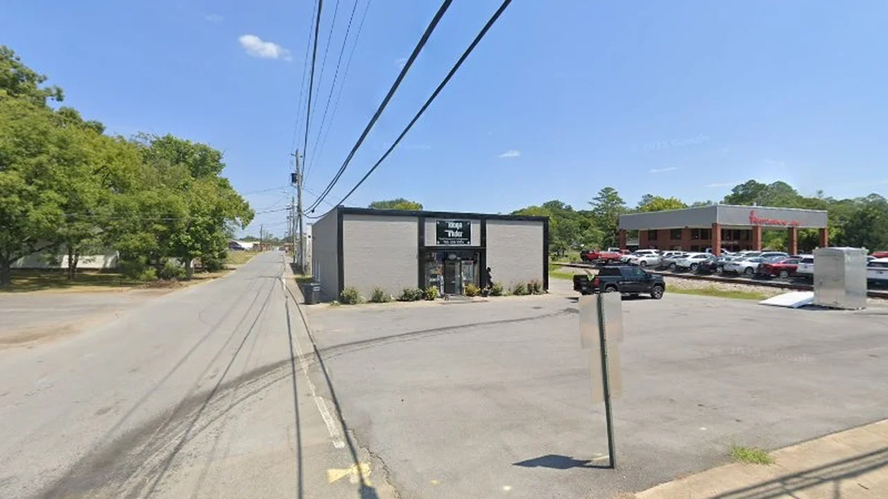 Consignment store in Summerville, Georgia: Tooga trader