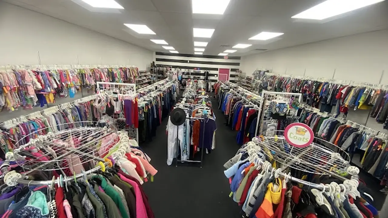 Consignment store in Seneca, South Carolina: Tots And Teens Consignment Store