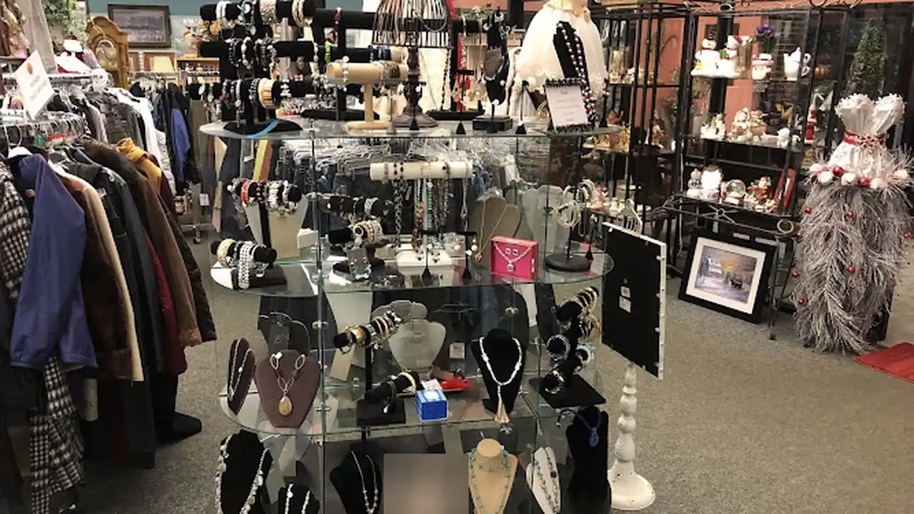 Consignment store in Brighton, Michigan: Trading Closets Collection