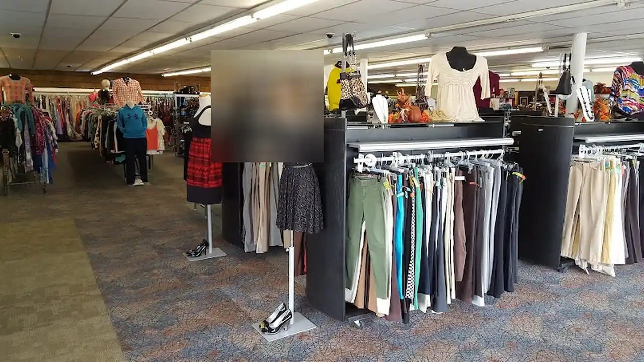 Consignment store in Paducah, Kentucky: Trendy Repeats