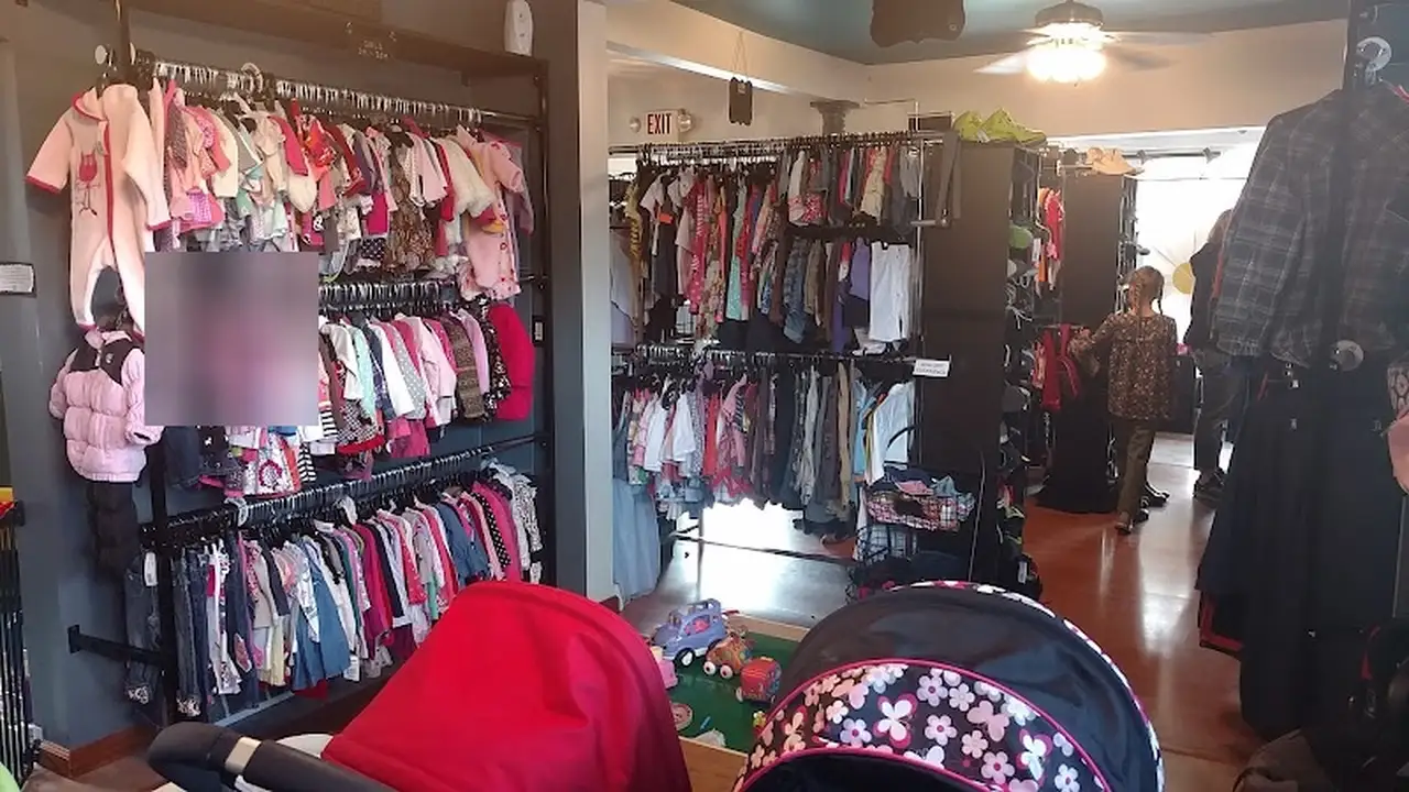 Consignment store in Schenectady, New York: Trendy Tots: A Modern Family Consignment Store