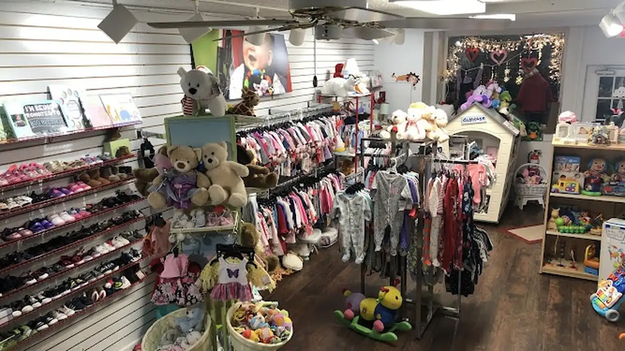 Consignment store in Hazlet, New Jersey: Trendy Tots Children’s Consignment