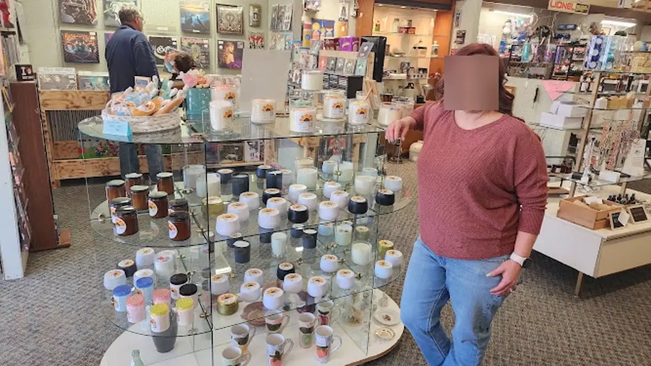 Consignment store in Herington, Kansas: Tri-County Trading Company