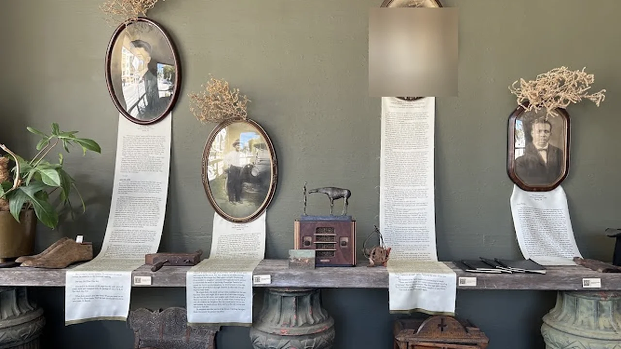 Consignment store in Santa Cruz, California: Tumbleweed Found