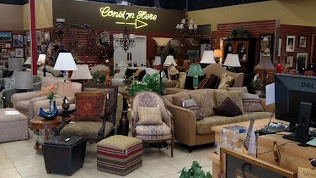 Consignment store in Mesa, Arizona: Turn Style Consignment