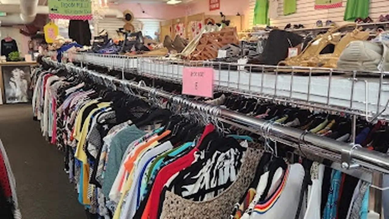 Consignment store in Naples, Florida: Twice As Nice Consignment Shop- Downtown