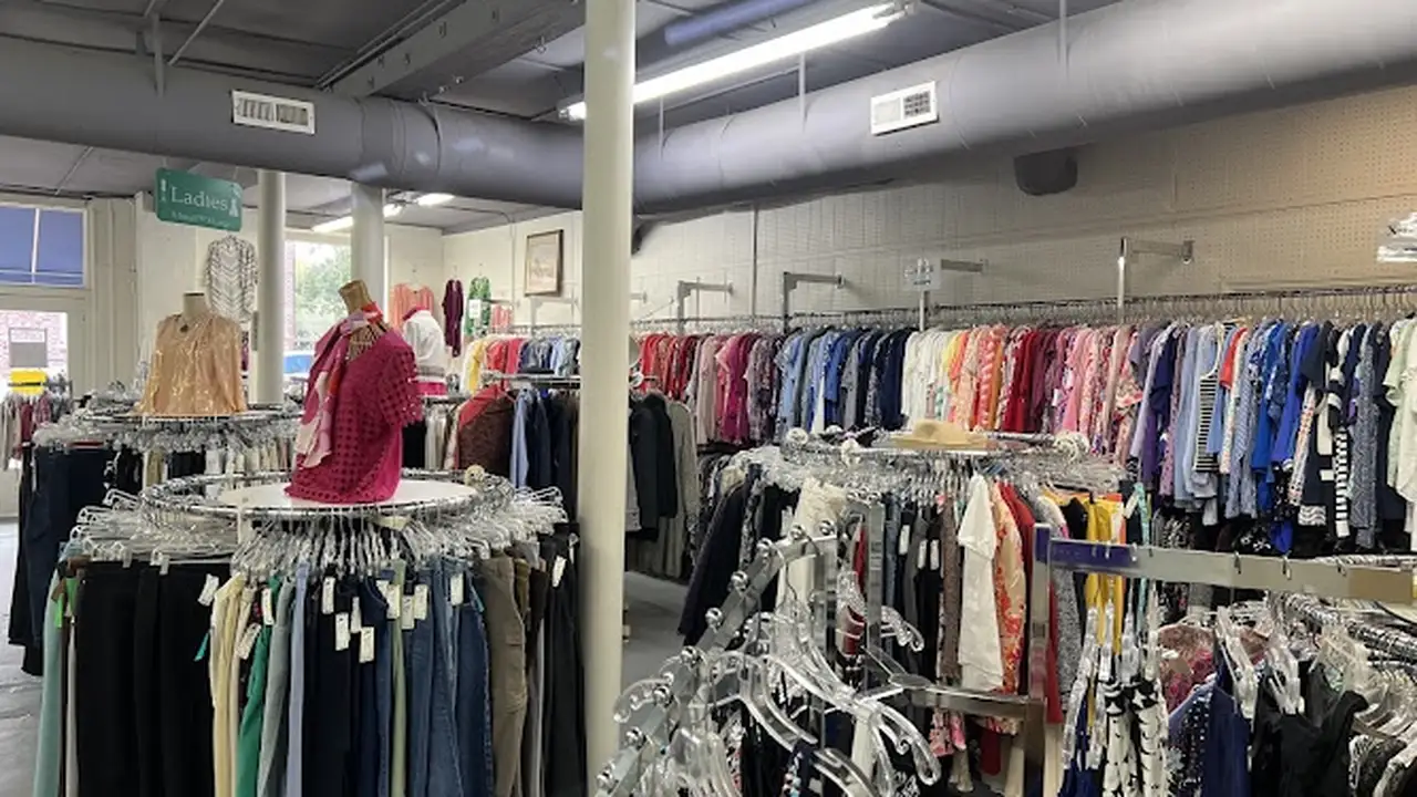Consignment store in New Bern, North Carolina: Twice As Nice
