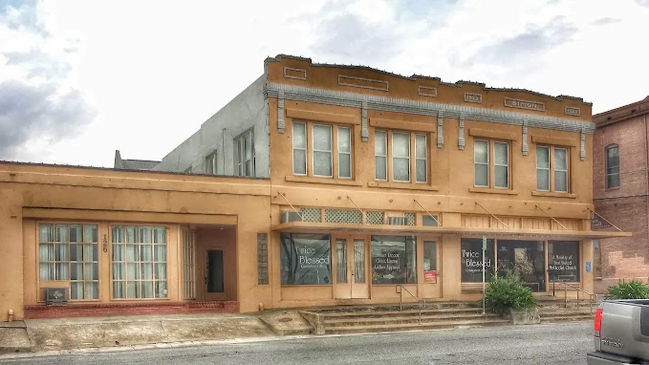 Consignment store in San Marcos, Texas: Twice Blessed Consignment Shop