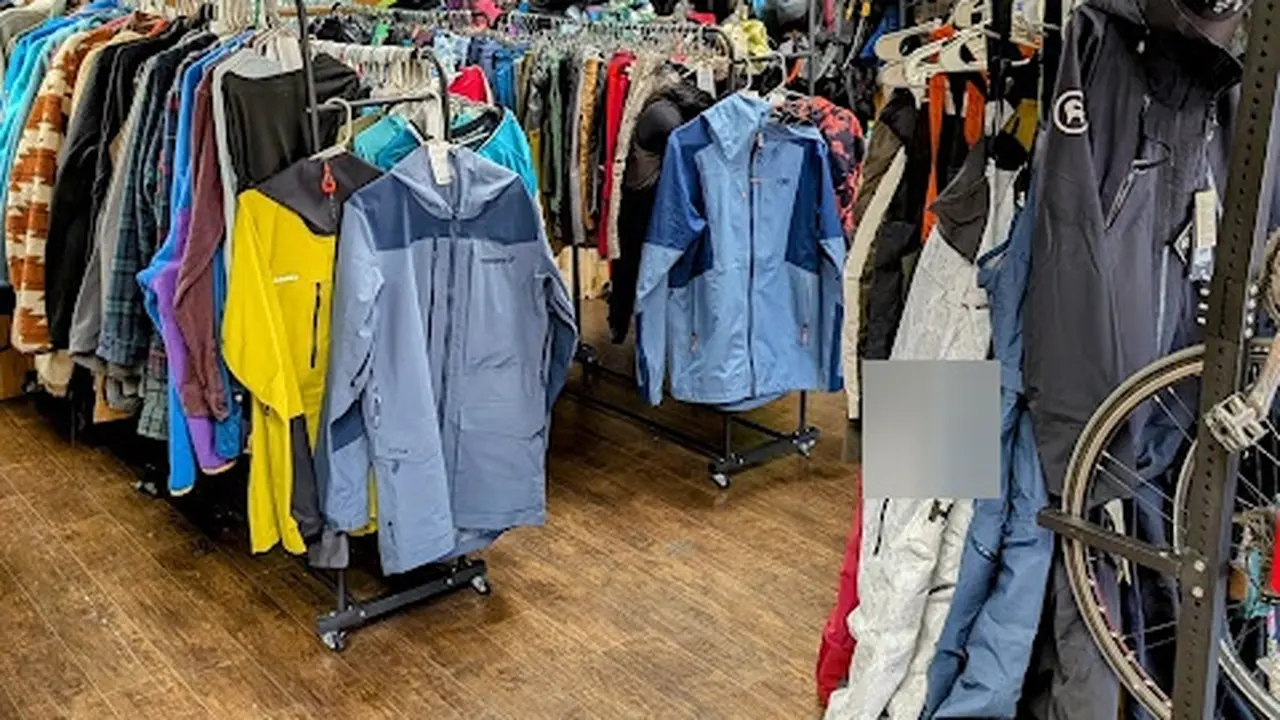 Consignment store in Truckee, California: Upcycled Adventures