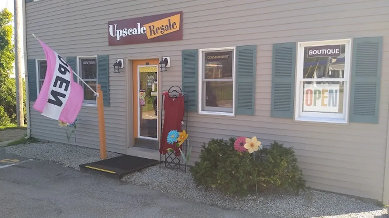 Consignment store in York, Maine: Upscale Resale
