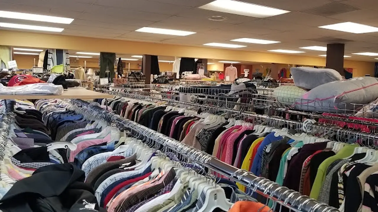 Consignment store in Rocky Hill, Connecticut: Uptown Consignment