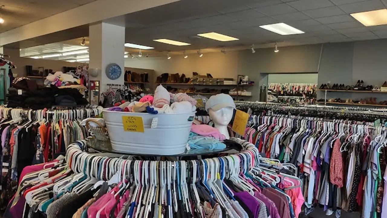 Consignment store in Shelbyville, Illinois: Used To Be Yours