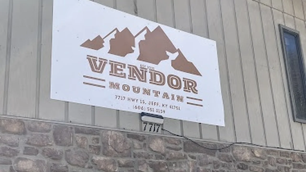 Consignment store in Jeff, Kentucky: Vendor Mountain