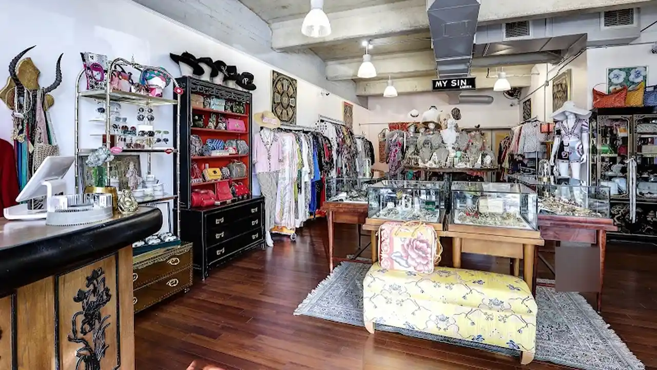 Consignment store in Scottsdale, Arizona: Vintage by Misty