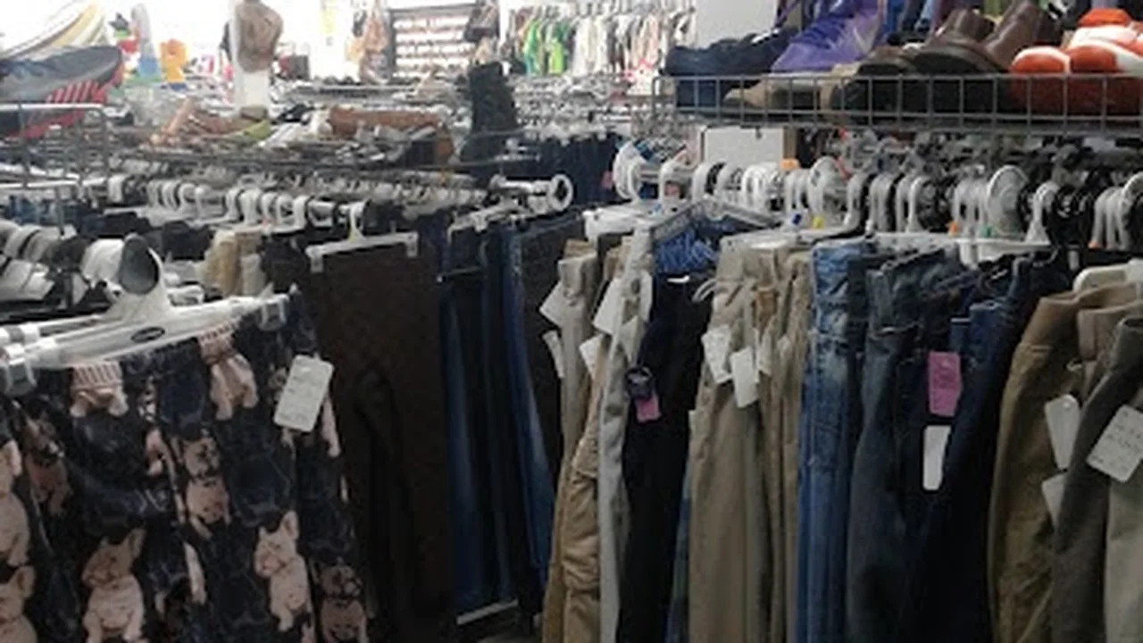 Consignment store in Villa Rica, Georgia: Wear Me Again
