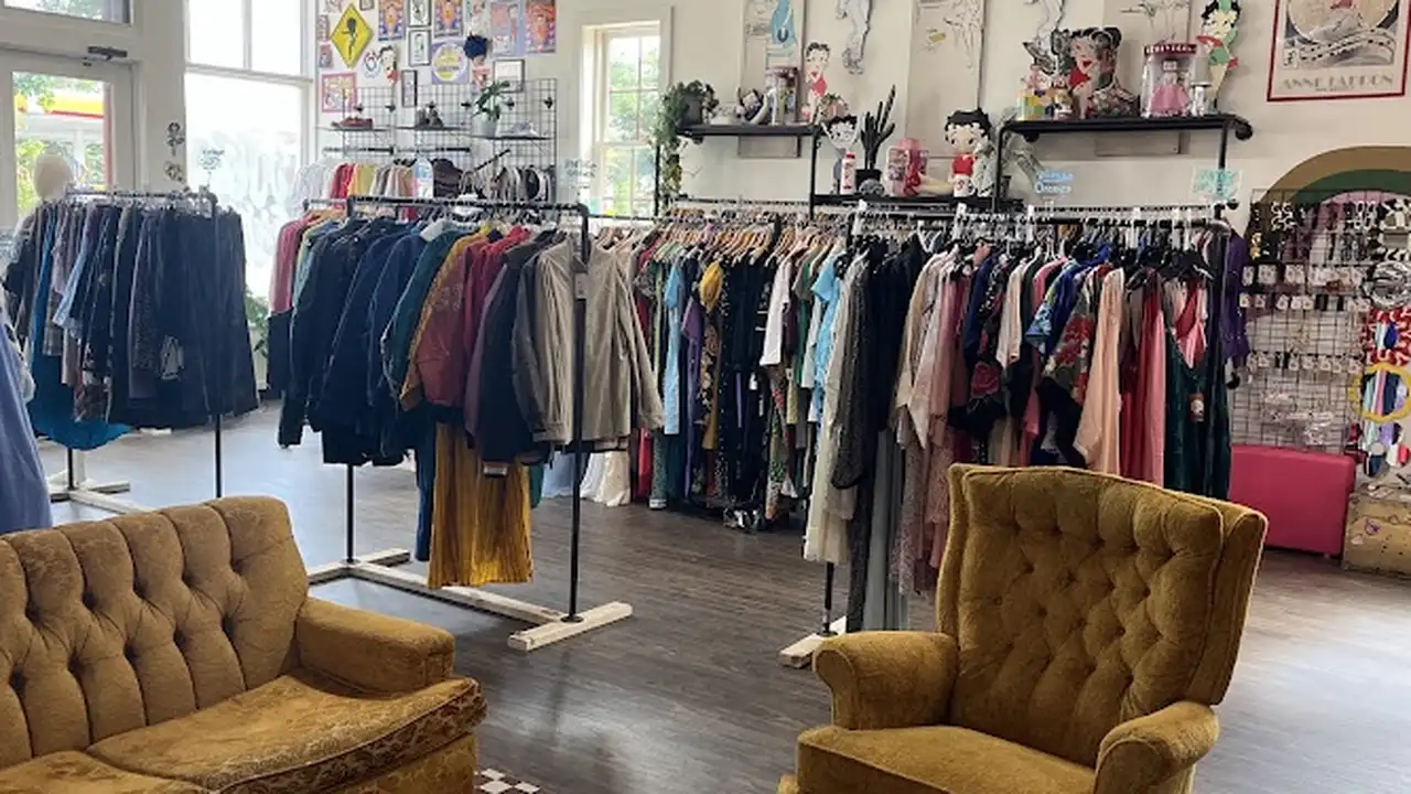 Consignment store in Lowell, Michigan: WearForward Consignment