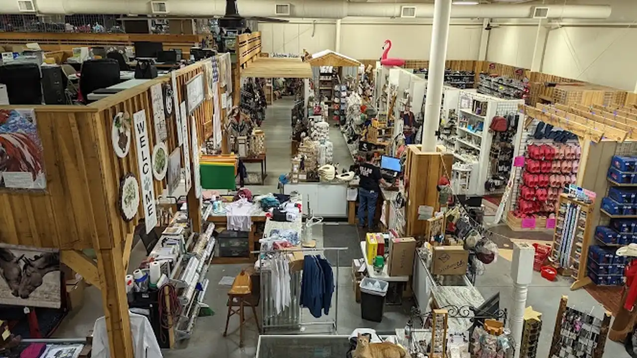 Consignment store in Forest, Virginia: Western Ways