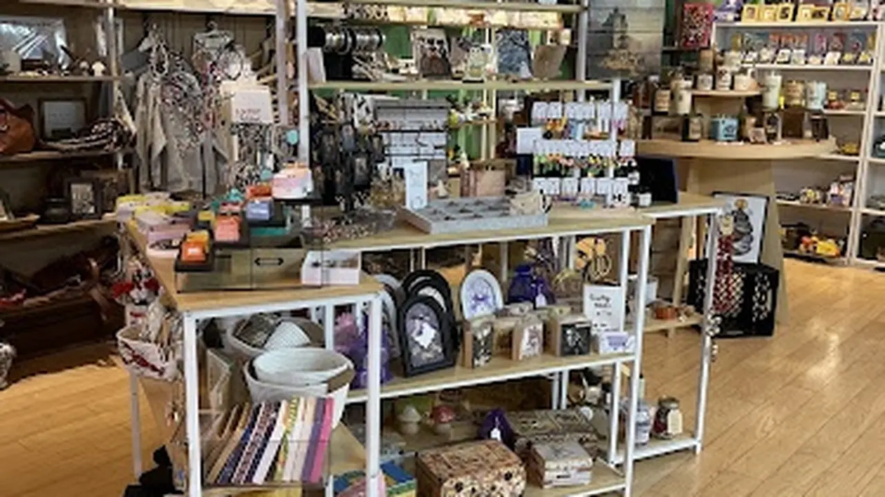 Consignment store in Concord, New Hampshire: Who Doesn’t Want That?