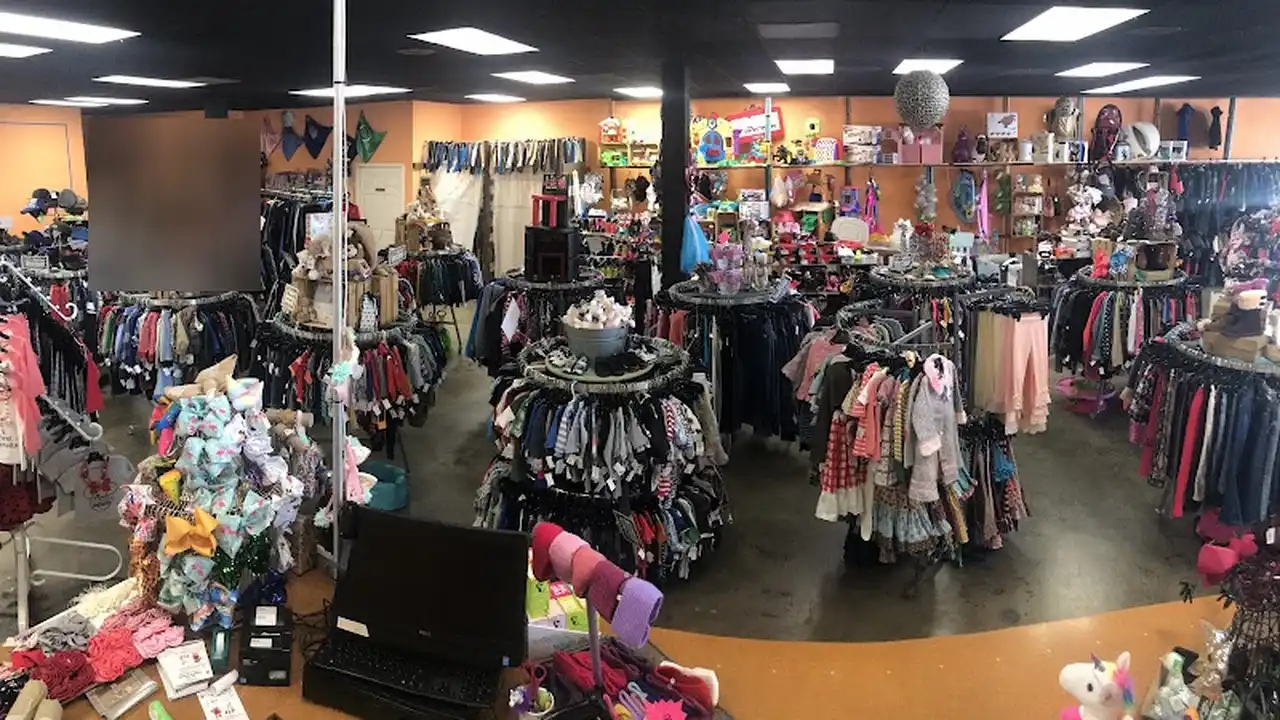 Consignment store in Kansas City, Missouri: Wild Child Resale