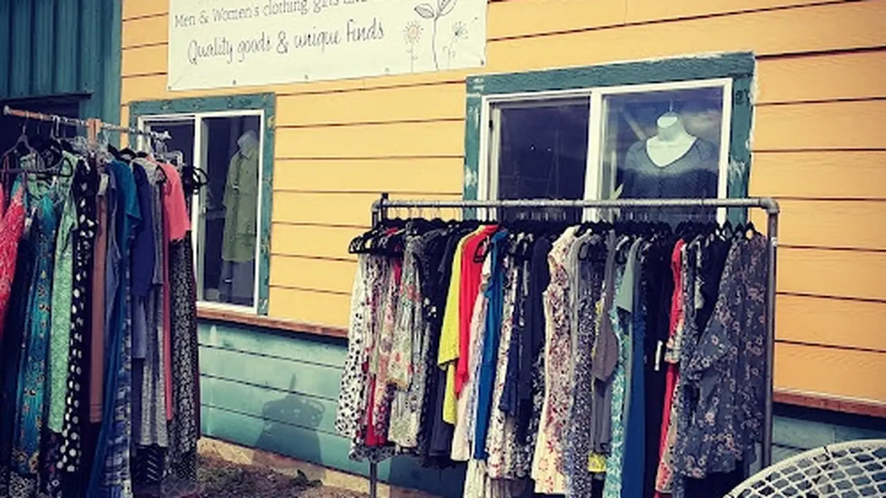 Consignment store in Ponderay, Idaho: Wildflowers Resale Boutique
