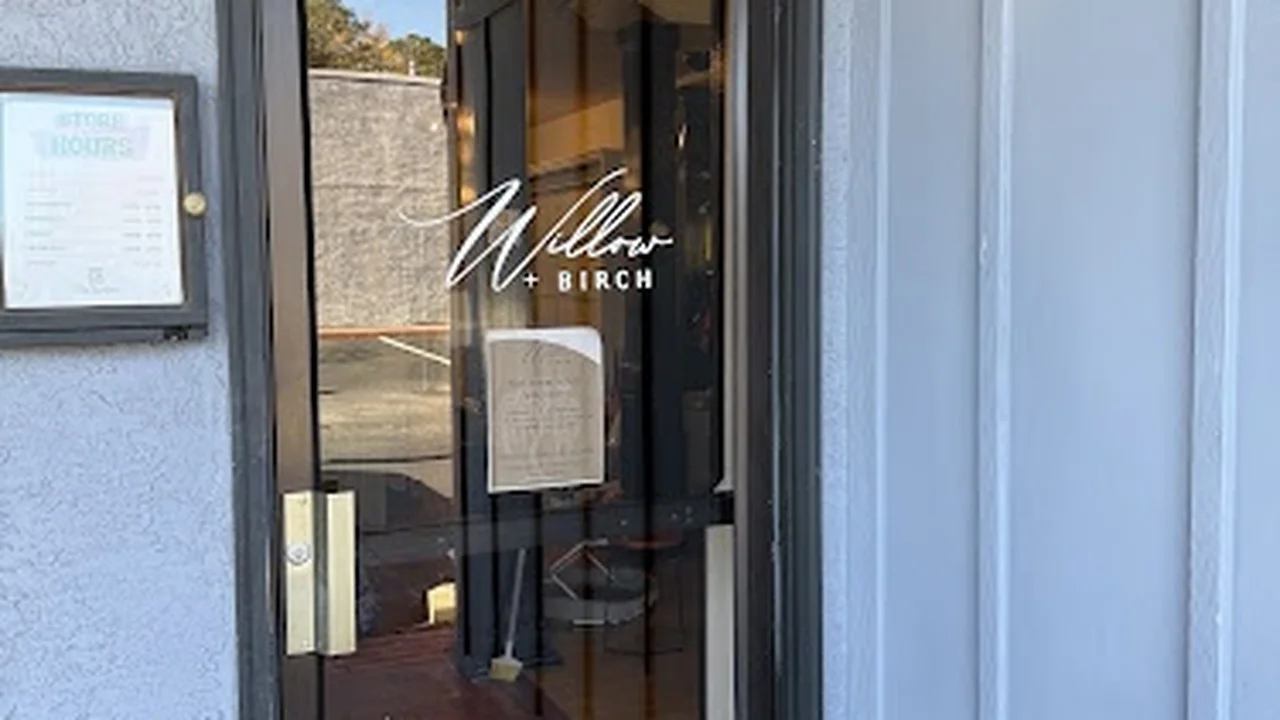 Consignment store in Griffin, Georgia: Willow + Birch
