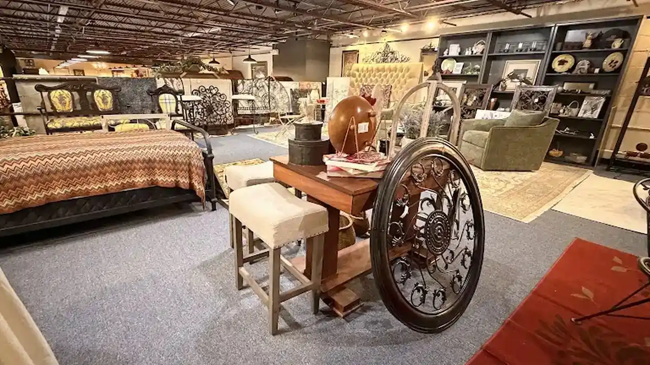 Consignment store in Bristol, Tennessee: Willow Creek Consign & Design Bristol