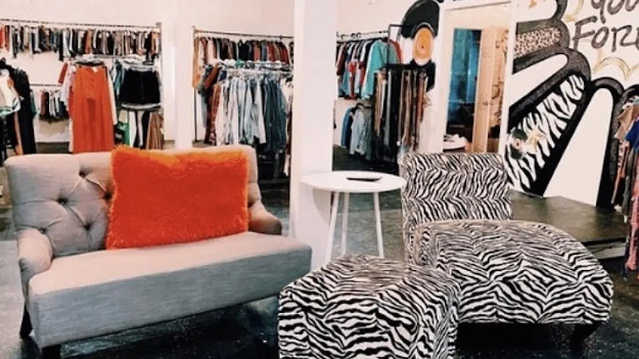 Consignment store in Arkadelphia, Arkansas: Young Forever Consignment
