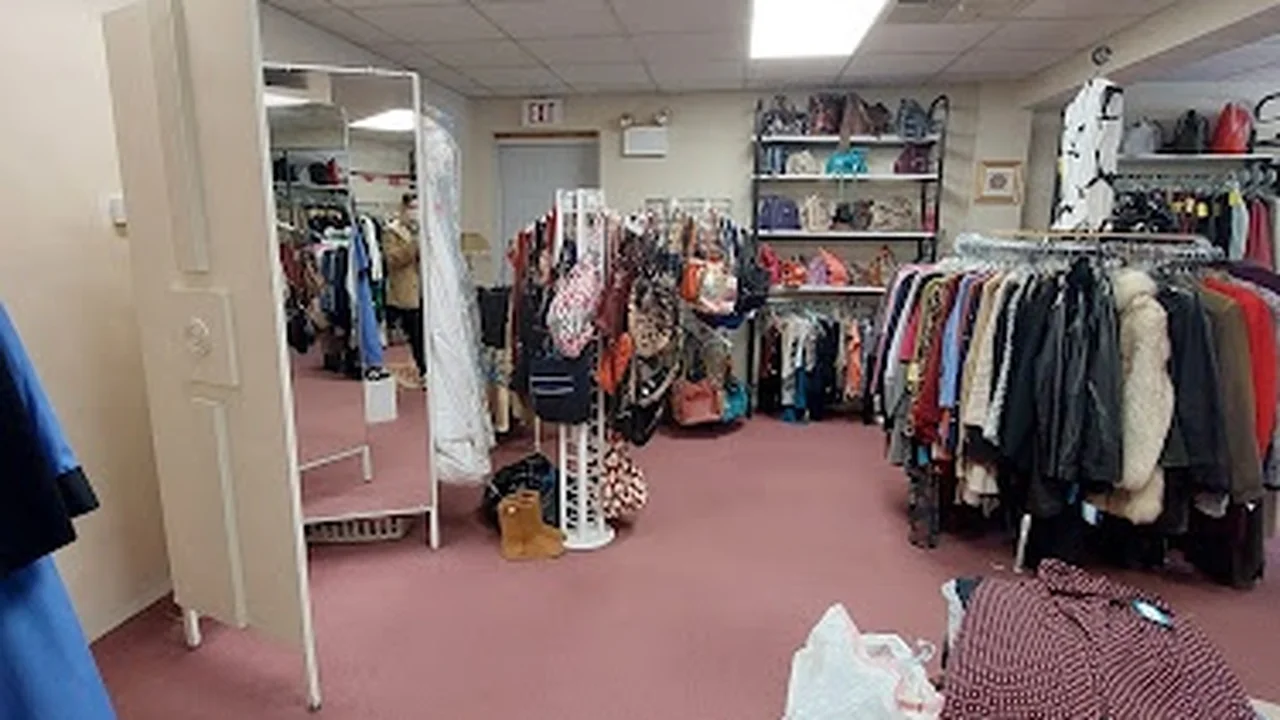 Consignment store in White Oak, Pennsylvania: Your Best Friends' Closet