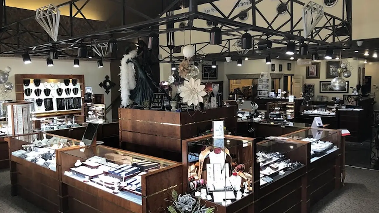 Consignment store in Carterville, Illinois: Your Jeweler