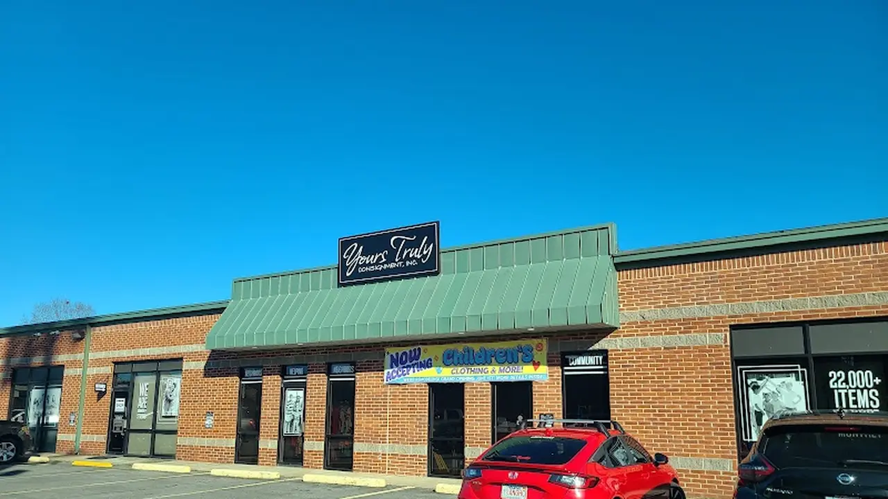 Consignment store in Conway, Arkansas: Yours Truly Consignment